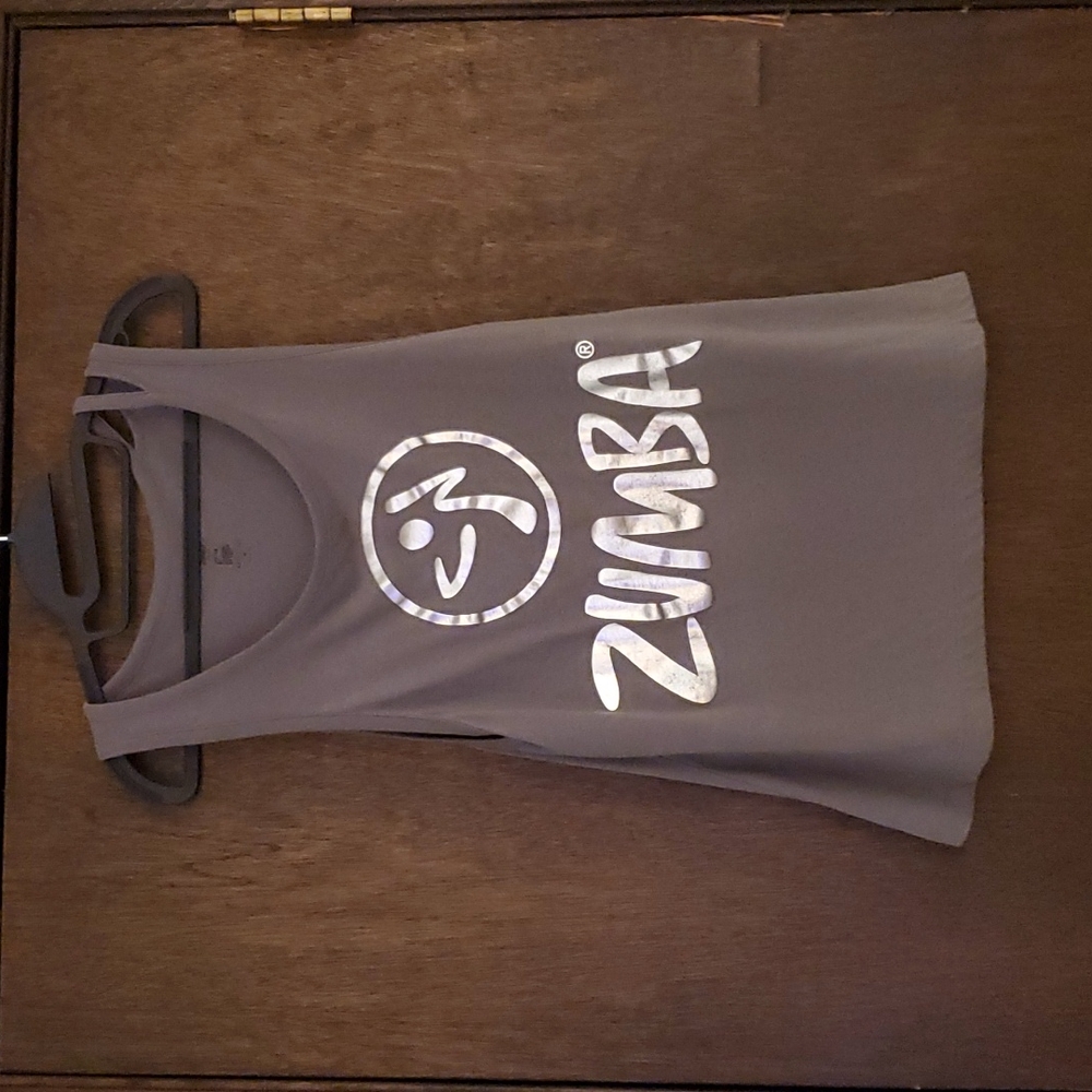 Zumba Wear sleeveless T-shirt, size M.